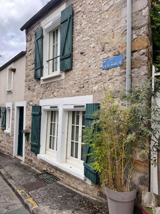 Charme Et Calme Au Coeur De Ville Moret-sur-Loing Dış mekan fotoğraf
